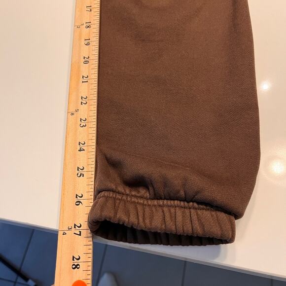 Aritzia TNA Brown Sweatfleece Boyfriend Fit Joggers XS - Picture 12 of 12